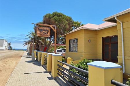 Budget: Japie's Yard Wanderer's Inn