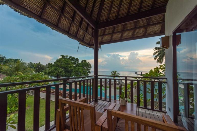 Bungalow met zicht op zee bij Living Asia Resort & Spa boeken