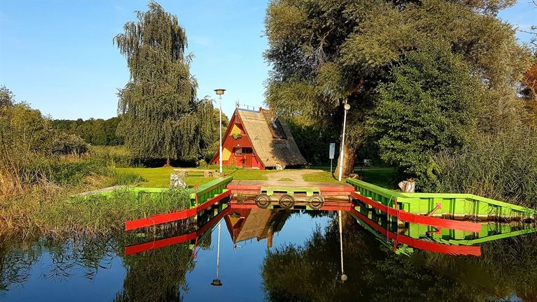 Burgwallinsel op de Teterow See, Mecklenburg-Vorpommern
