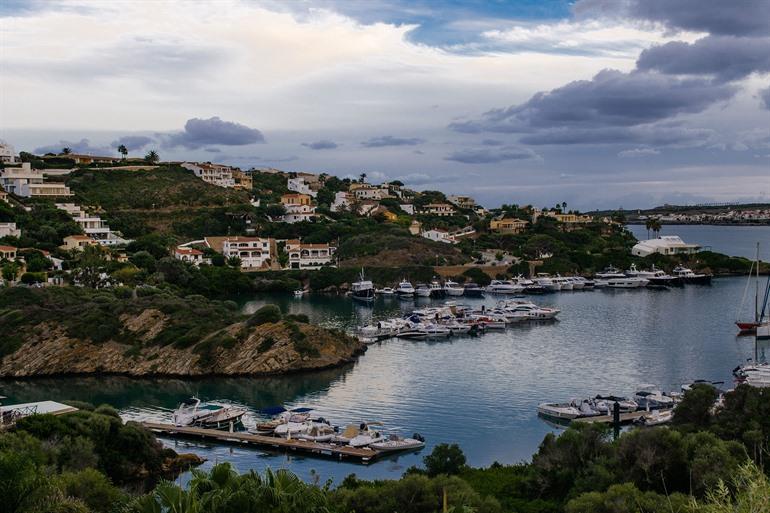 Cala Llonga in Menorca