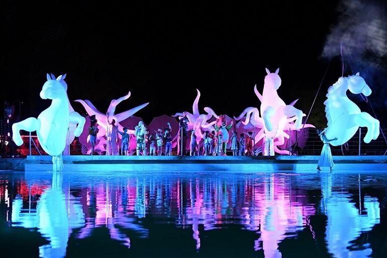 Camping Holiday Green boeken