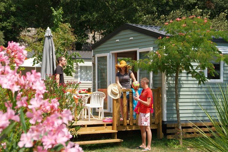 Camping Sites et Paysages Les Pinèdes boeken
