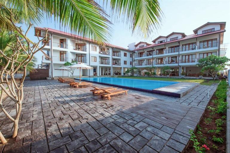 Cardamon Hotel in Nilaveli