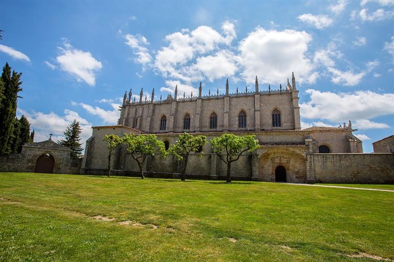 Cartuja de Miraflores bezoeken in Burgos