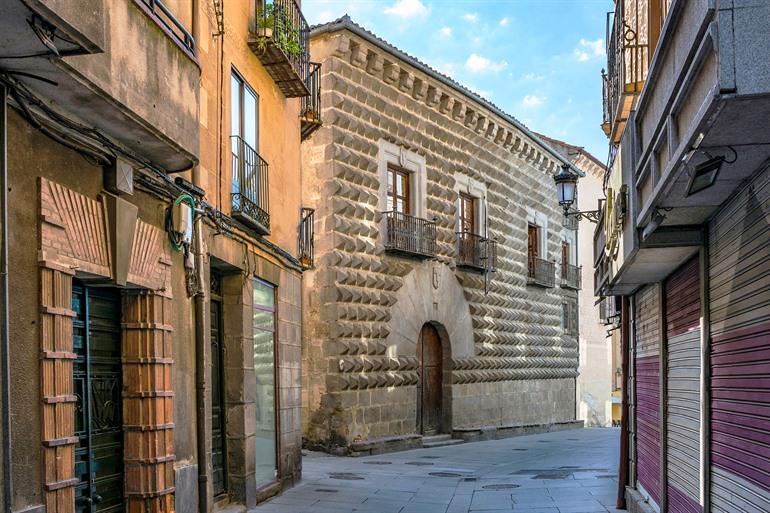 Casa de los Picos, Segovia