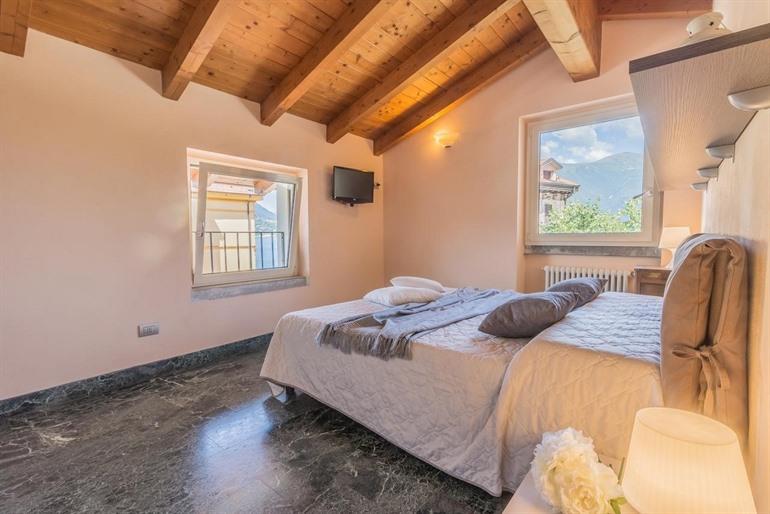 Casa del Tiglio (Varenna)