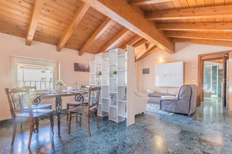 Casa del Tiglio (Varenna)