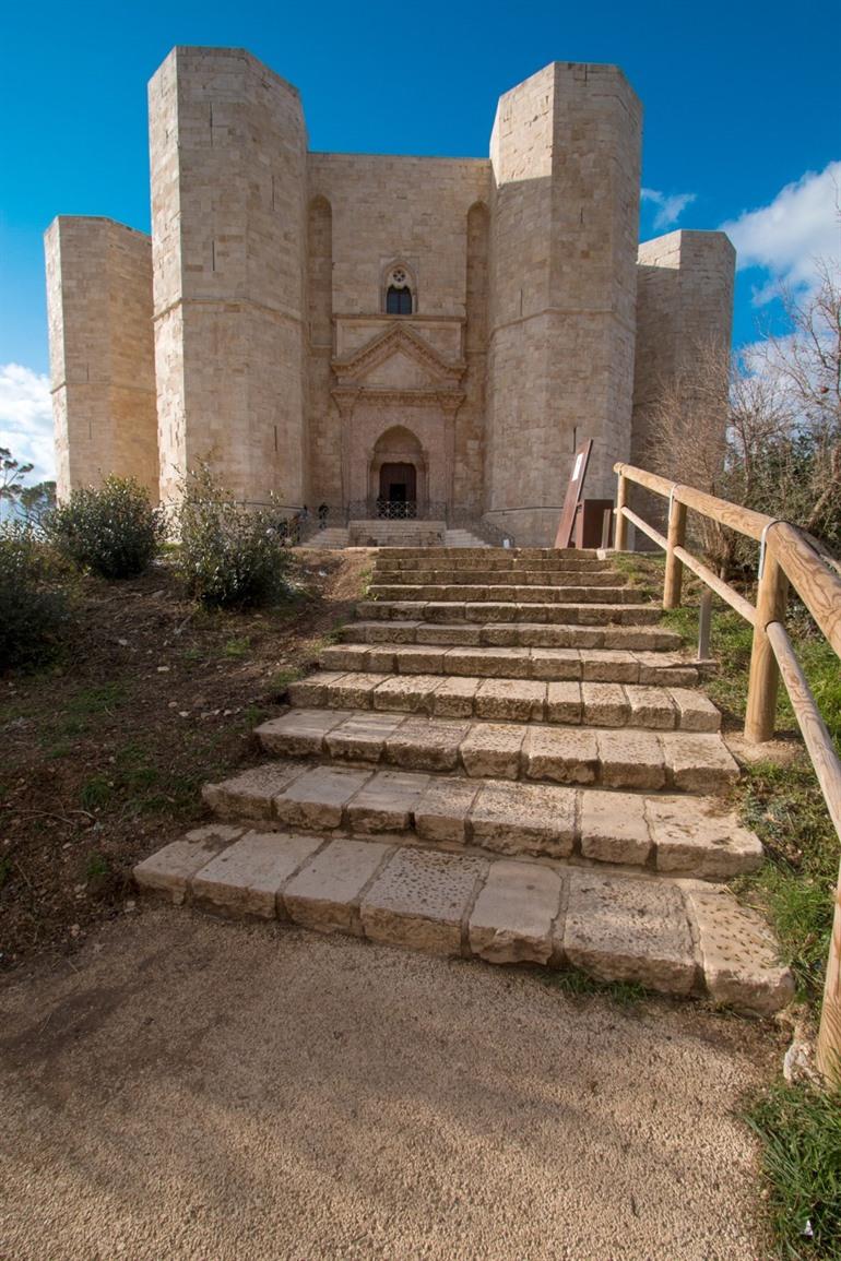 Castel Del Monte in Puglia