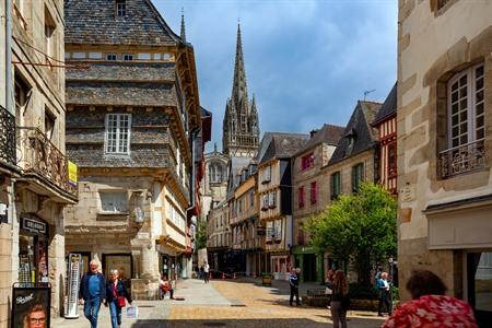 12 x bezienswaardigheden in Quimper: charmante Bretonse stad van vakwerkhuizen en faience  