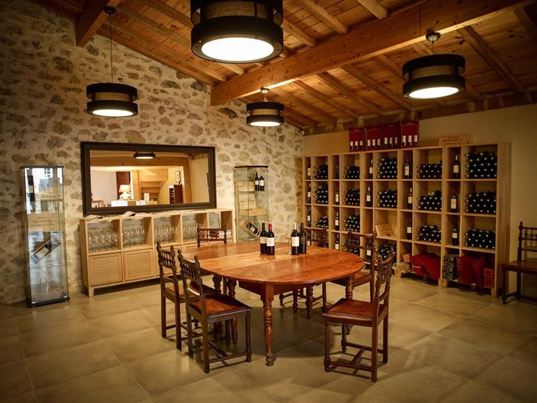 Château Bernateau, Saint-Emilion, Bordeaux