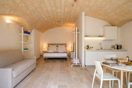 Charmant boetiekappartement boeken in Torre a Mare (12 km)