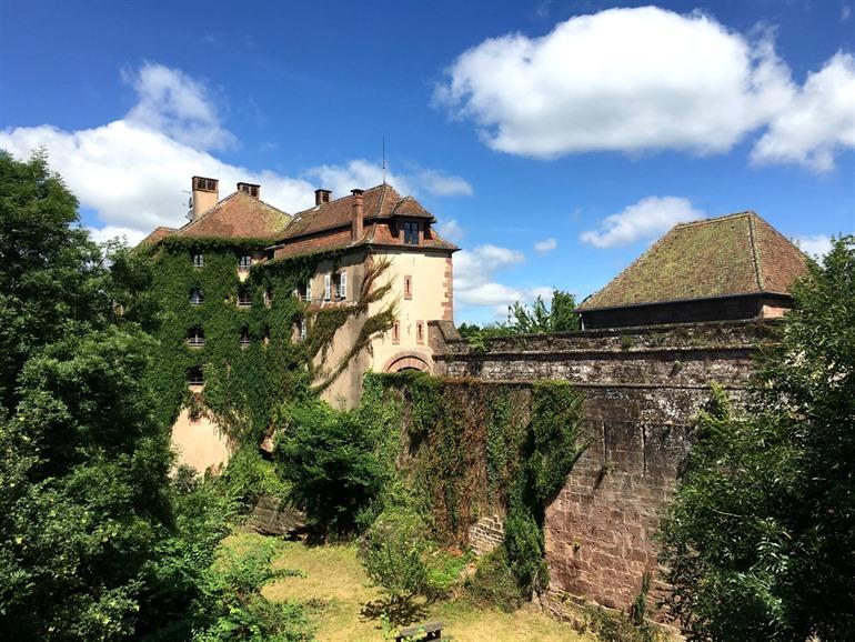 Chateau de La Petite-Pierre in het Parc Naturel Regional des Vosges du Nord