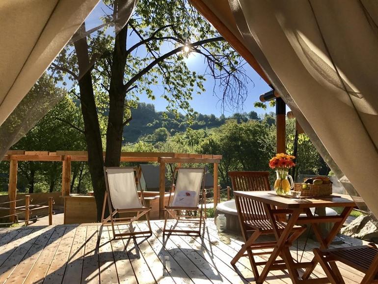Chateau Ramšak - vineyard glamping resort