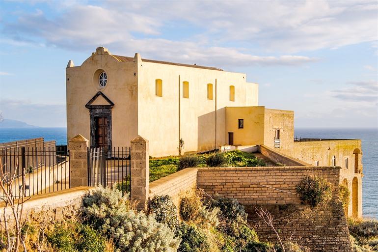 Chiesa di Santa Margherita Nuova bezoeken, Procida