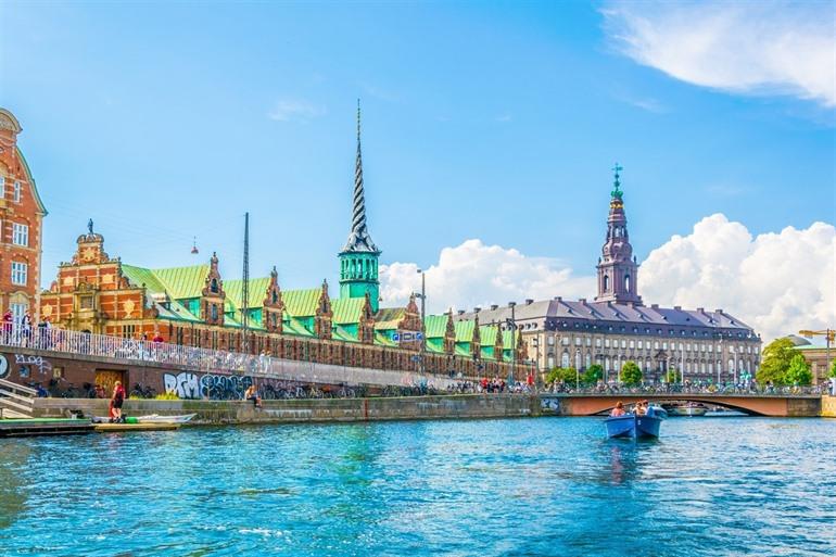 Christiansborg en het Deense parlement