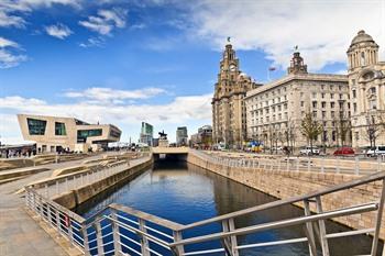 Cityscape Liverpool (The Three Graces)