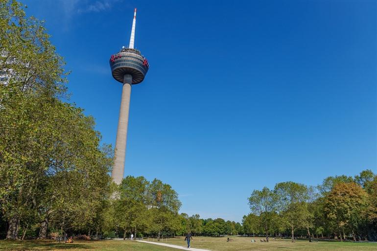 Colonius toren in Keulen, Duitsland 