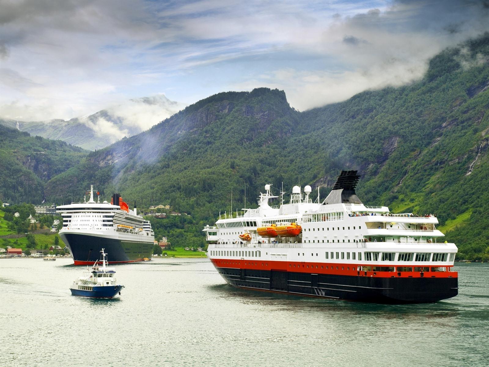 cruise noorse fjorden blauwe vogel