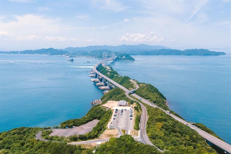 De brug naar Awaji Island