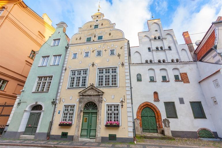 De Drie Huizen, ook wel bekend als de Drie Gebroeders van Riga