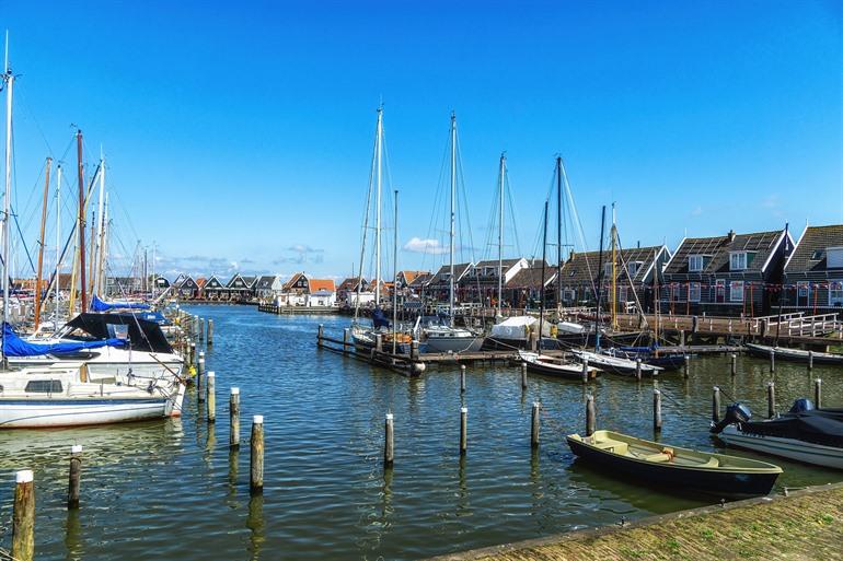 De Havenbuurt, Marken