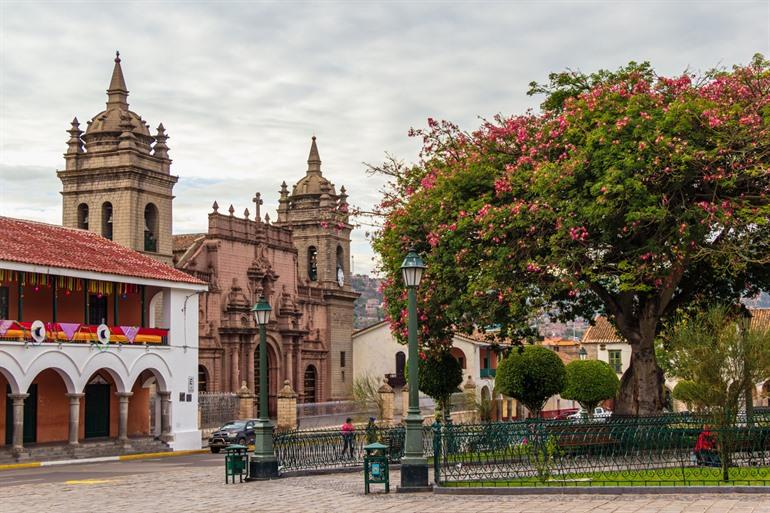 De kathedraal op Plaza Mayor