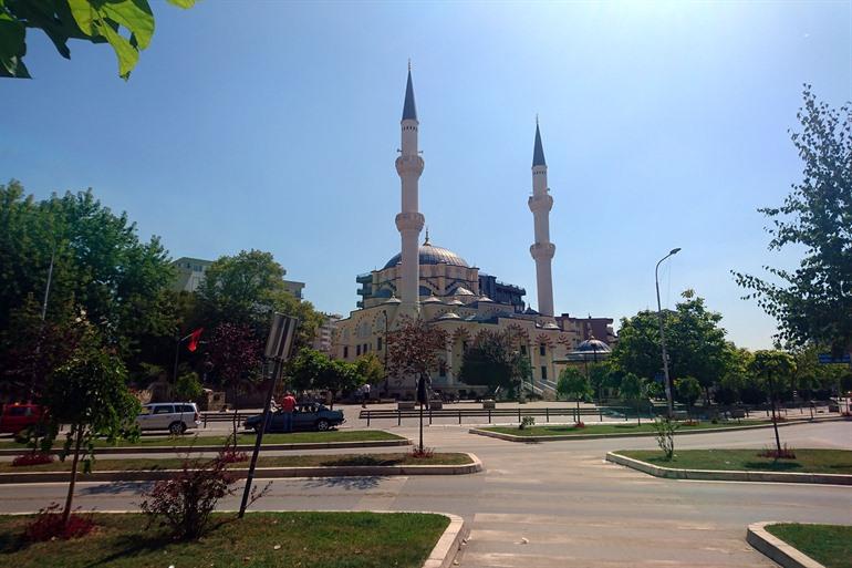 De moskee van Mitrovica