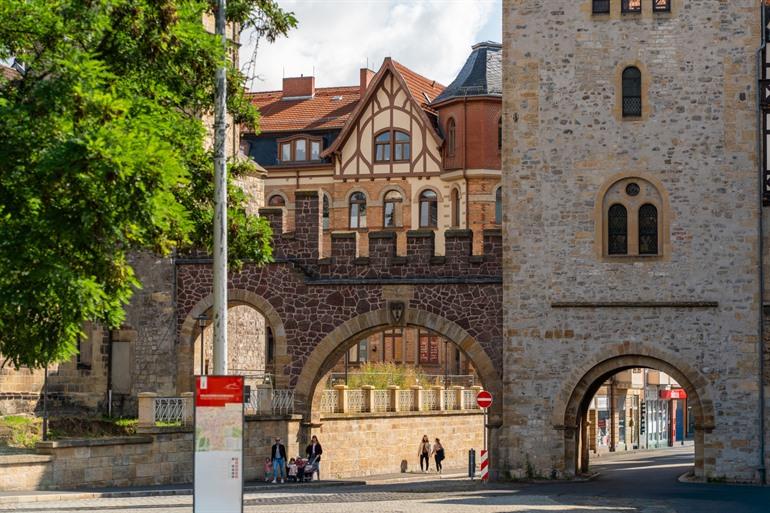 De oudste stadspoort van Eisenach