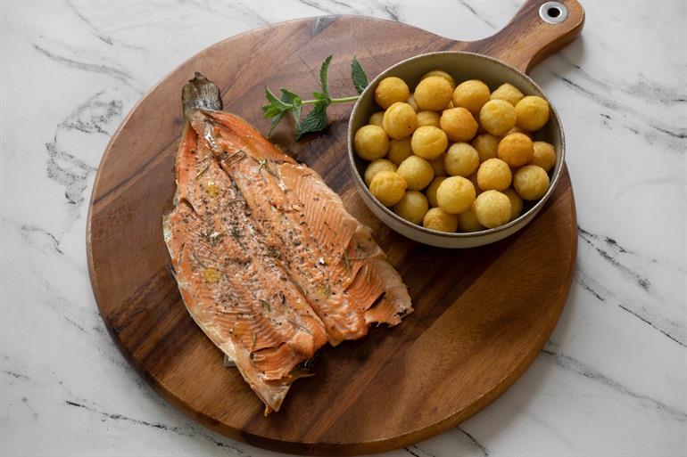 De Patagonische forel in een restaurant