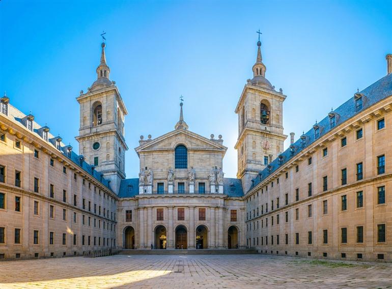 De Patio de Los Reyes - El Escorial Madrid