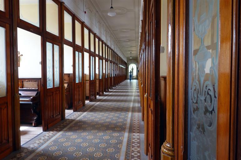 De Pianogalerij in de Wintertuin van de Ursulinen