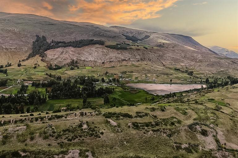 De prachtige zichten in het binnenland van Peru