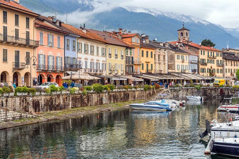 De promenade langs het meer, Cannobio