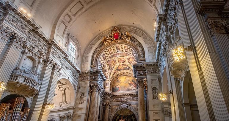 De San Pietro kathedraal in Bologna