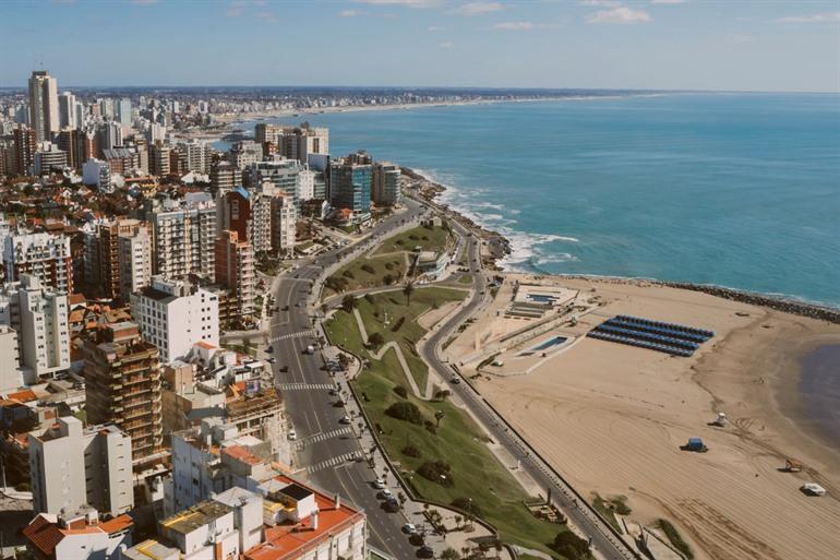 De stad en zijn stranden