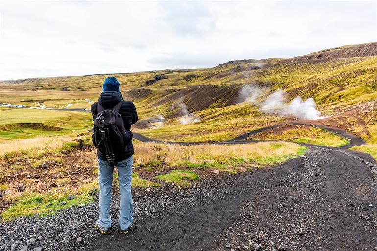 De wandeling naar de Reykjadalur warmwaterbronnen, IJsland