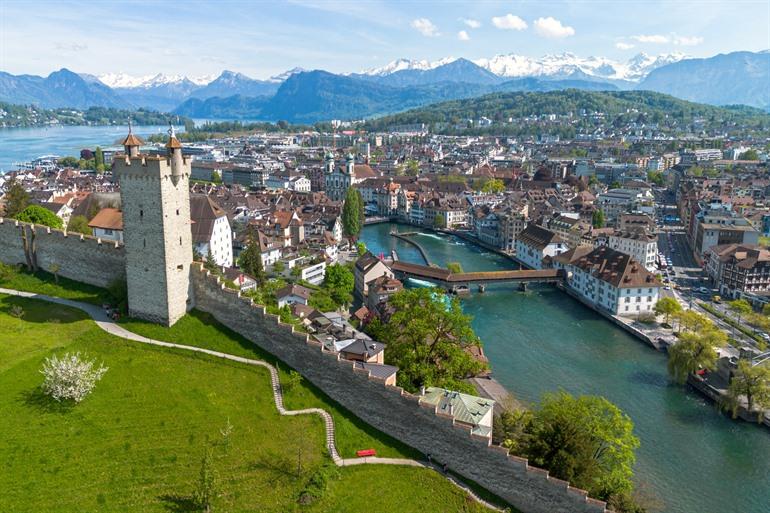 De Zwitserse stad Luzern