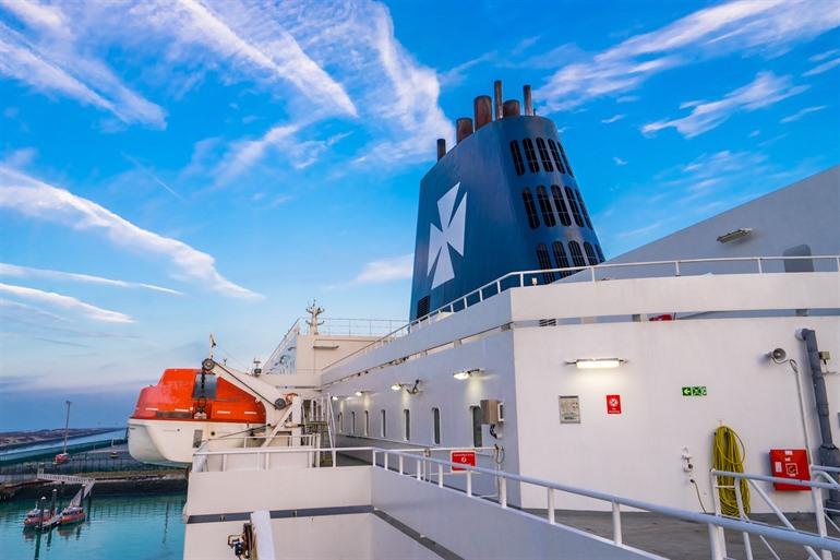 DFDS ferry Duinkerke naar Dover, VK