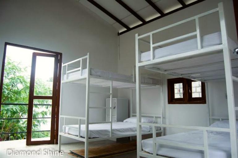 Diamond shine hostal and bunk beds in Kandy