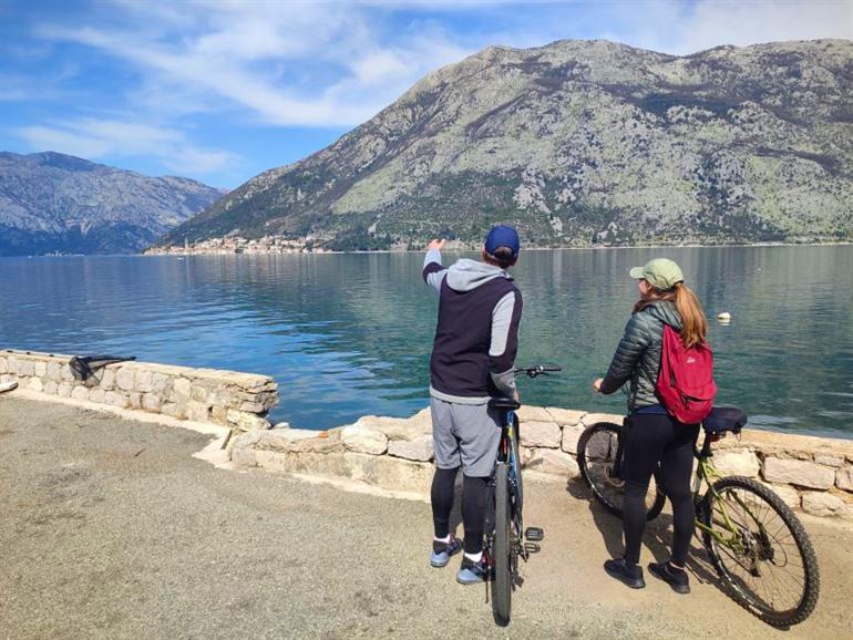 Een fietstocht langs de kust van Kotor