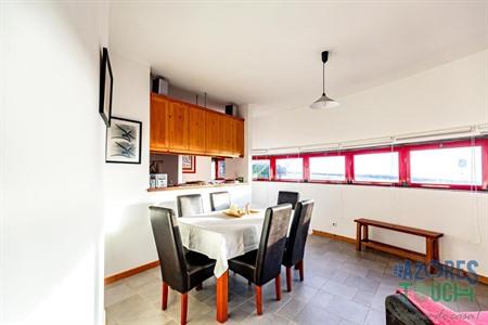 Een traditionele windmolen op Graciosa. Perfect voor een uniek verblijf.