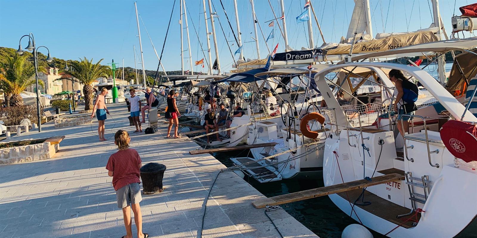 Zeilboot Huren In Kroatie Route Van 2 Weken Solta Split Naar Dubrovnik