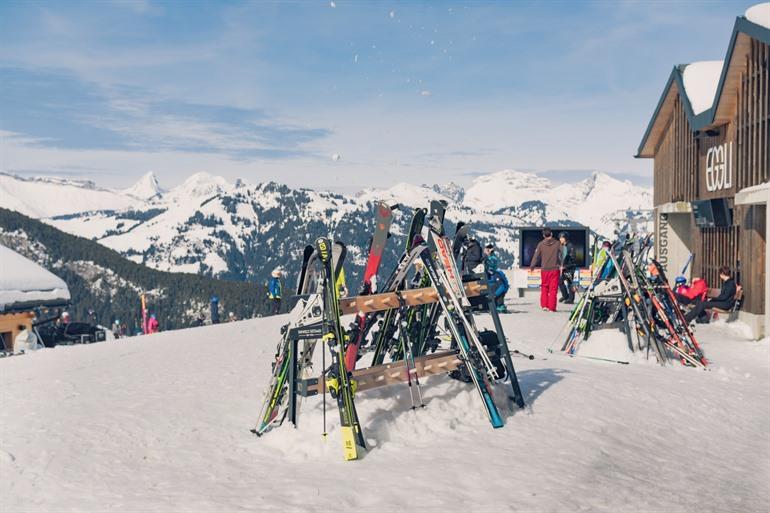 Eggli skistation bij Gstaad