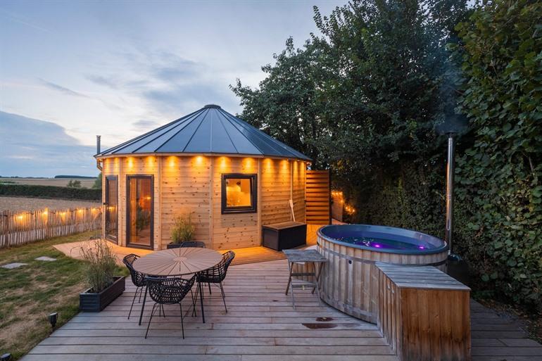 Eigentijdse yurt in Hannut boeken