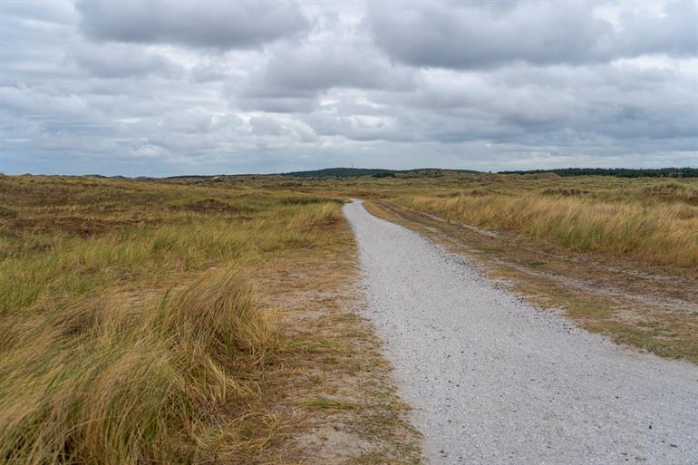 Fietsen naar de andere kant van het eiland