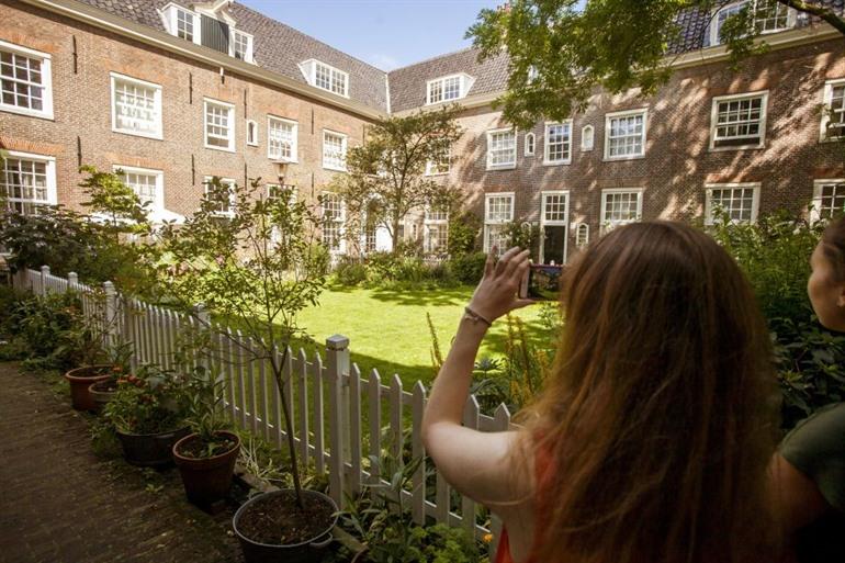 Fietstocht door Amsterdam: steegjes en geheimen