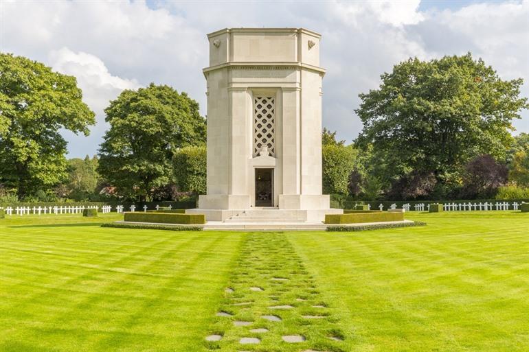 Flanders Field American Cemetery & Memorial in Waregem