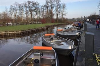 Fluisterboot huren Giethoorn