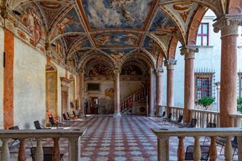 Fresco's in het Castello del Buonconsiglio, Trento