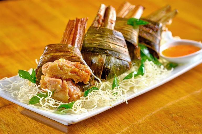 Gai Hor Bai Toey - gebakken kip op pandanbladeren, Thaise keuken